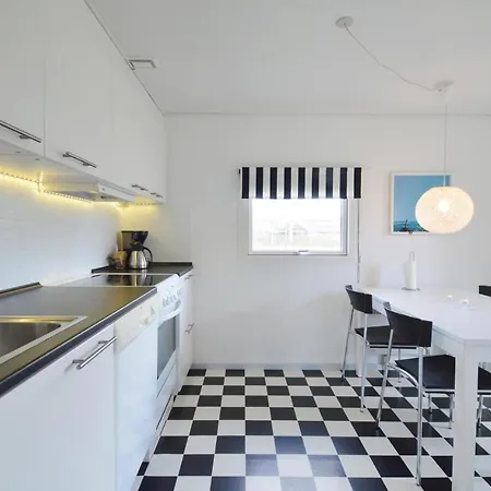 Cozy In With Kitchen Holiday home *